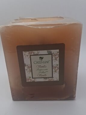 Vanilla Potpourri Pillar Candle - Cream